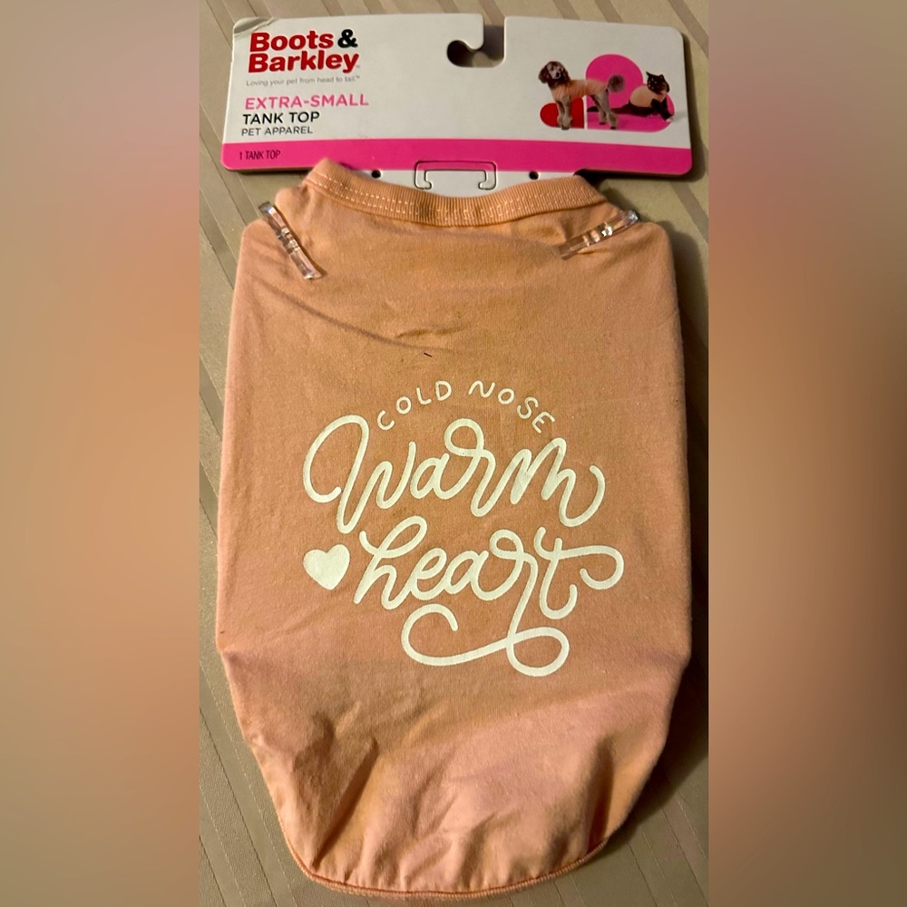 NWT boots & Barkley tee shirt in pink size XS